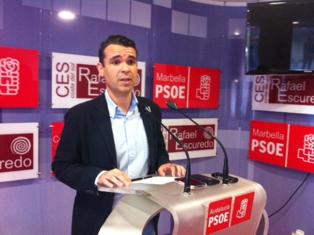 El portavoz del PSOE de Marbella, José Bernal, en rueda de prensa el pasado 3 de junio