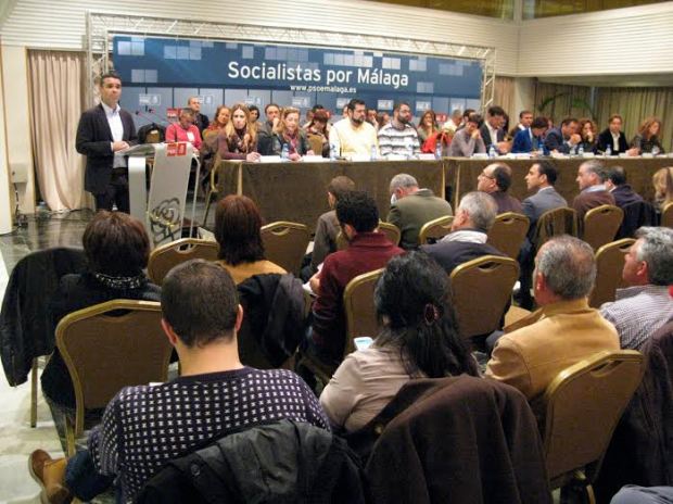 Imagen del comité provincial  del PSOE durante la intervención de José Bernal